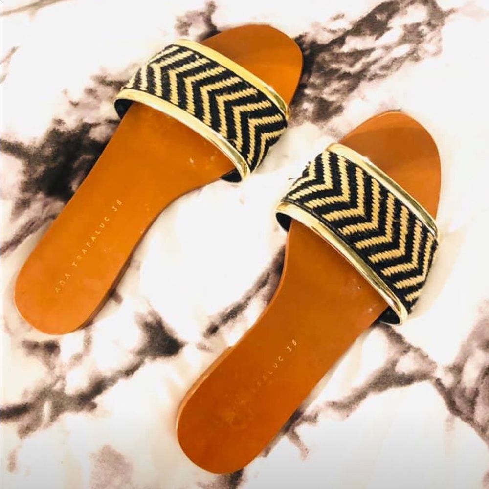 SOLD❣️ZARA Slide Sandals 👡
